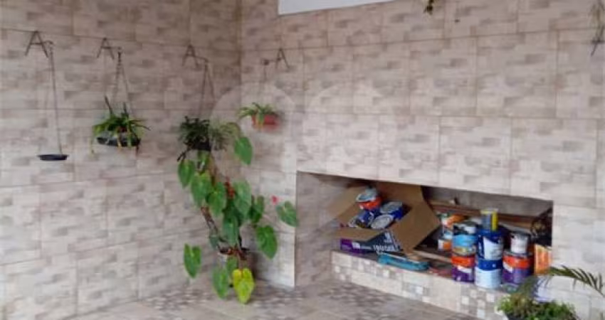 Sobrado com 3 dormitórios na Vila Ede