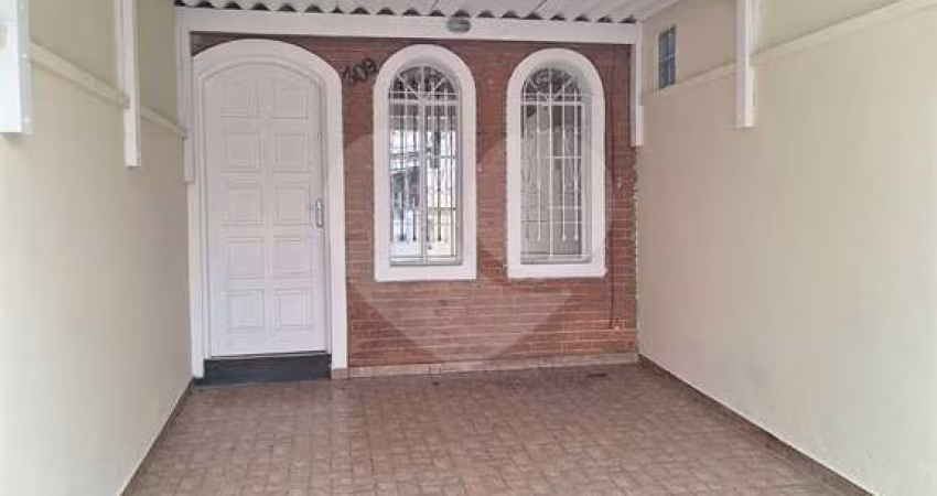 SOBRADO COM 02 VAGAS NA GARAGEM
