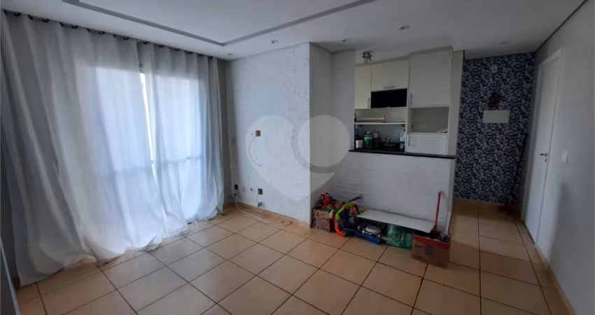 Apartamento na Cachoeirinha 2 quartos  50 mt