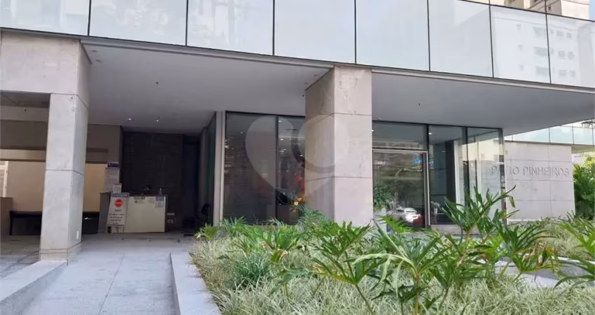 Sala comercial para alugar na Rua Fradique Coutinho, 212, Pinheiros, São Paulo
