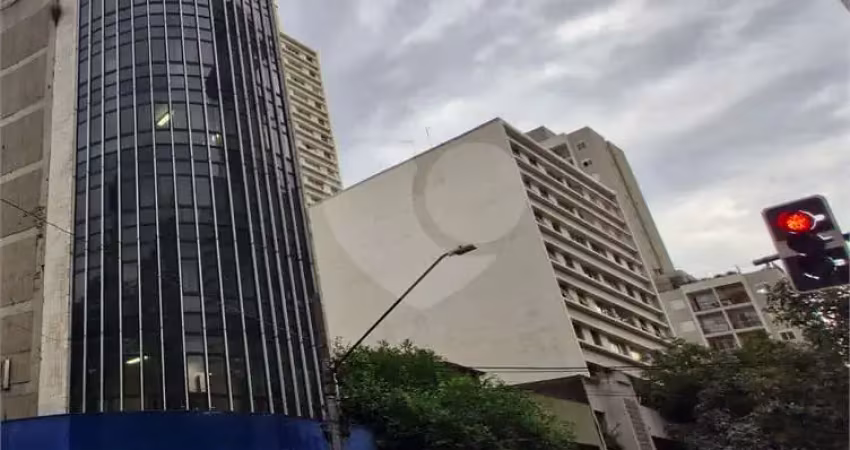 Prédio para alugar na Rua da Consolação, Centro, São Paulo