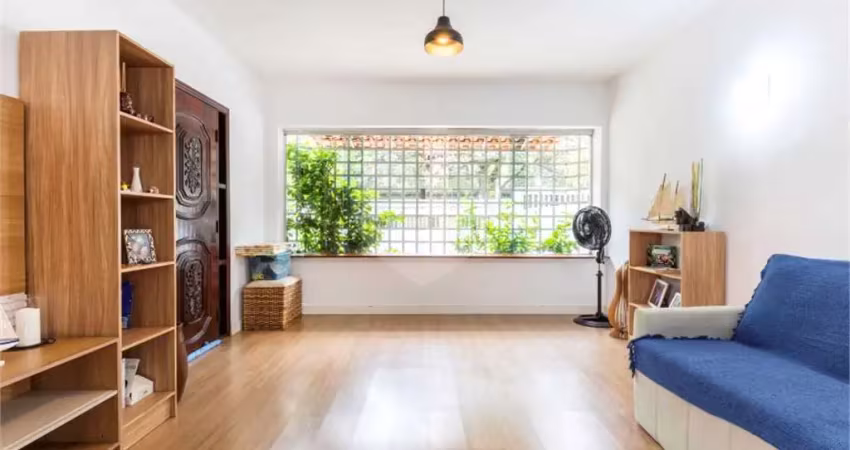Casa com 5 quartos à venda na Rua Caropá, Vila Madalena, São Paulo