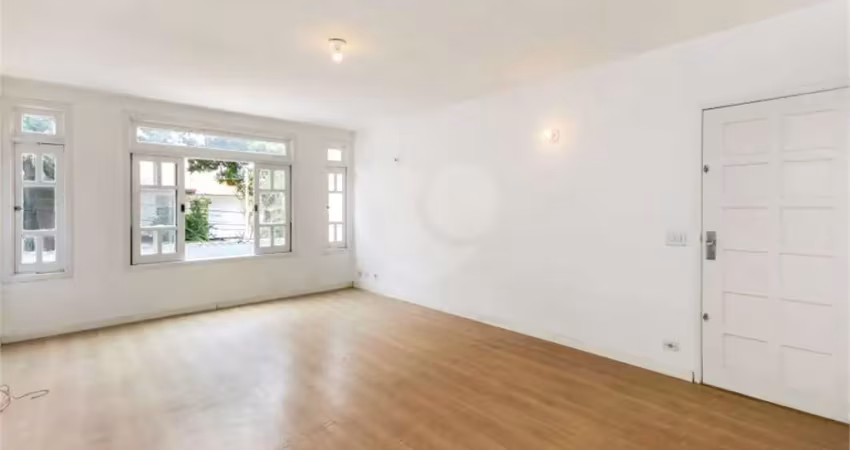 Casa com 3 quartos à venda na Rua Caropá, Alto de Pinheiros, São Paulo