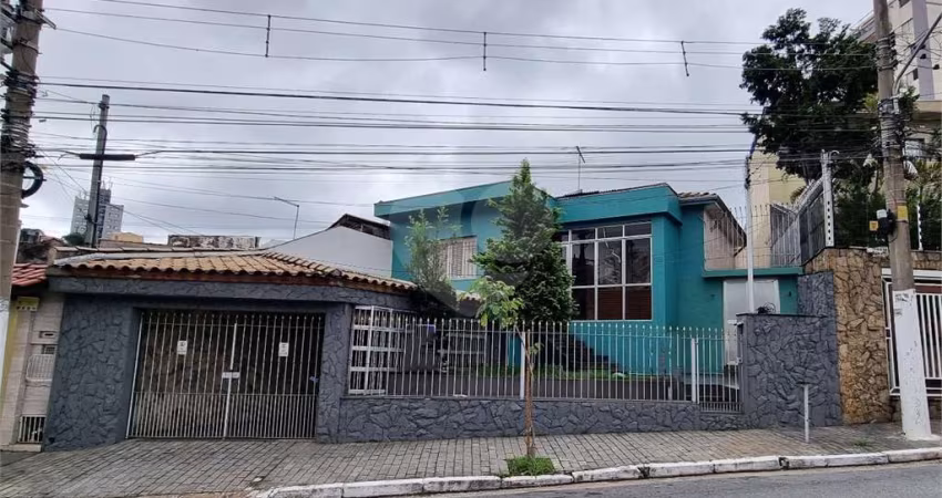 Casa à Venda | 295 m² | 3 dormitórios (1 suíte)| edícula | 2 vagas na Vila Guilherme!