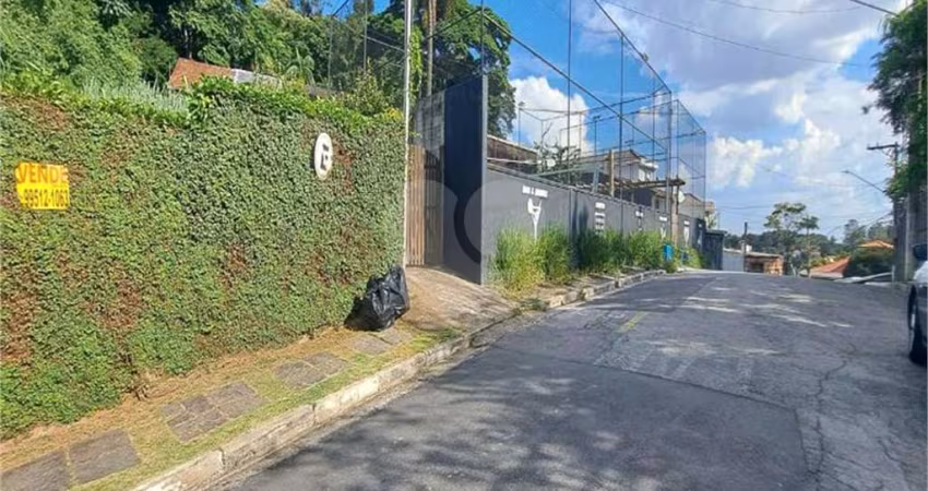 Terreno para venda com 960 m2 no Horto