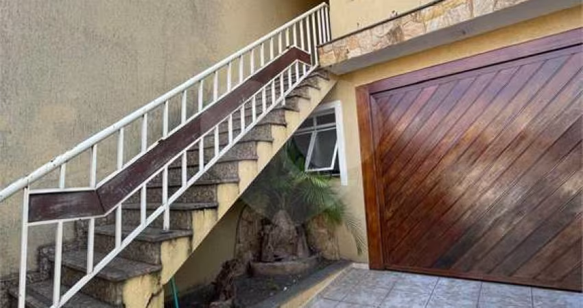 Casa sobrado 3 suítes