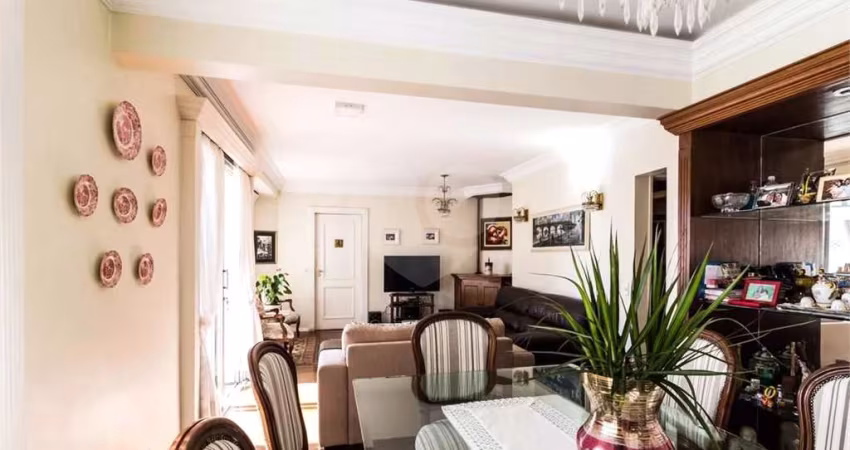 Apartamento com Vista Panorâmica - 130m², Mobiliado e 3 Vagas de Garagem