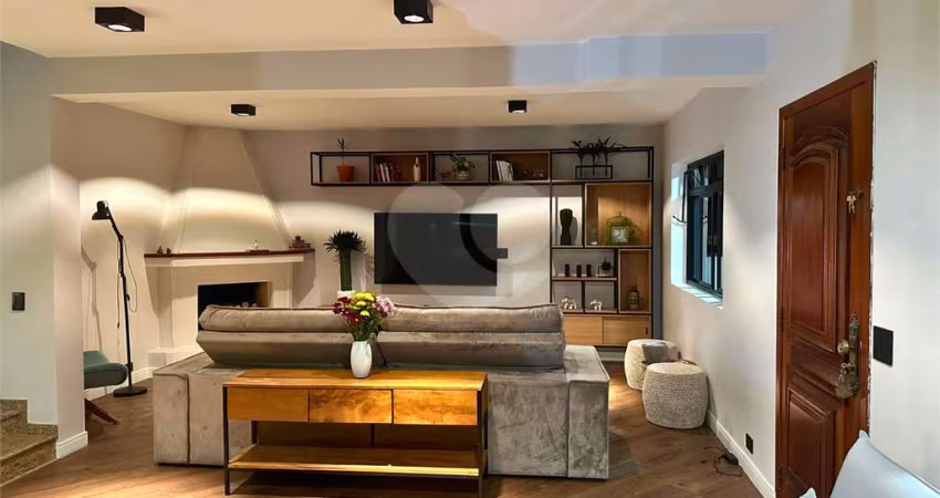 CONDOMINIO FECHADO LUXUOSO TREMEMBE ZN/SP 371M2 4 QUARTOS 2 SUITES E 6 VAGAS DE GARAGEM