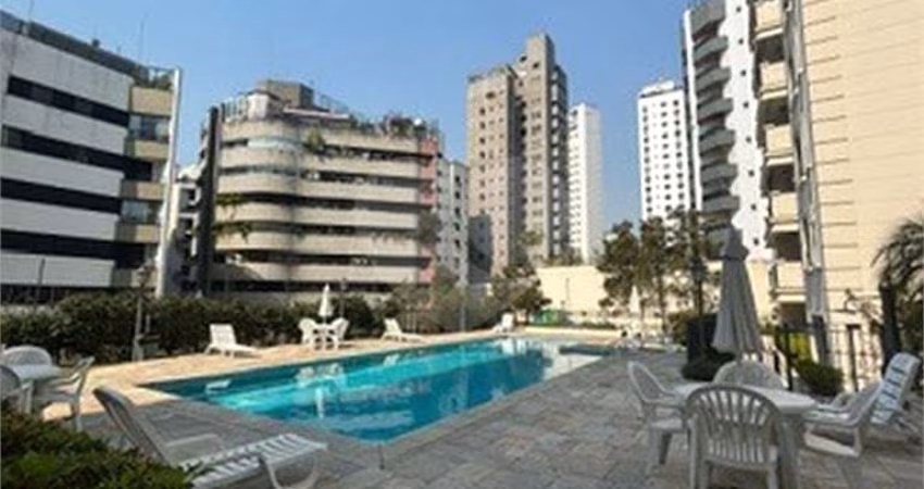 APARTAMENTO 2 DORMITÓRIOS 2 VAGAS À VENDA NO MORUMBI REAL PARQUE.