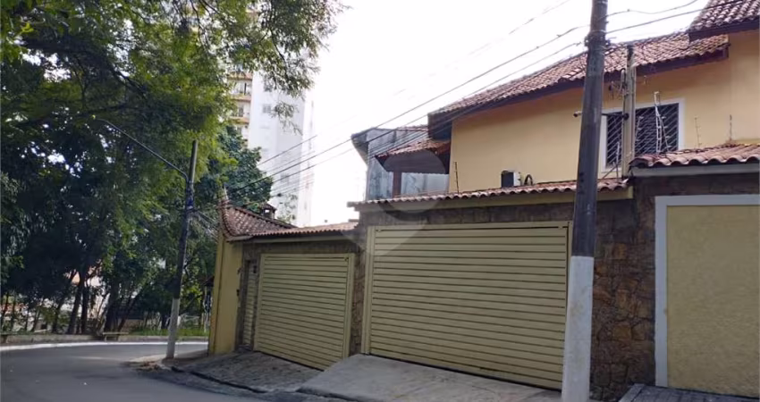 Excelente sobrado em localização privilegiada de Santana com 3 dormitórios, venha conhecer.
