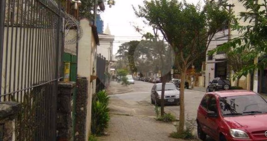 Sobrado com 5 Quartos para Venda na Casa Verde.
