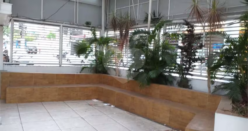 Prédio para alugar na Rua Doutor Zuquim, Santana, São Paulo