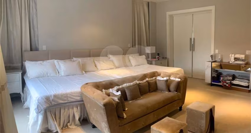 CASA 1260m², 6 QUARTOS, 10 VAGAS, NO TAMBORÉ - SP