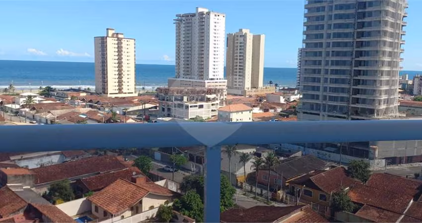 Apartamento à venda na Praia Grande na Vila Caiçara - 2 quartos, piscina e 1 vaga