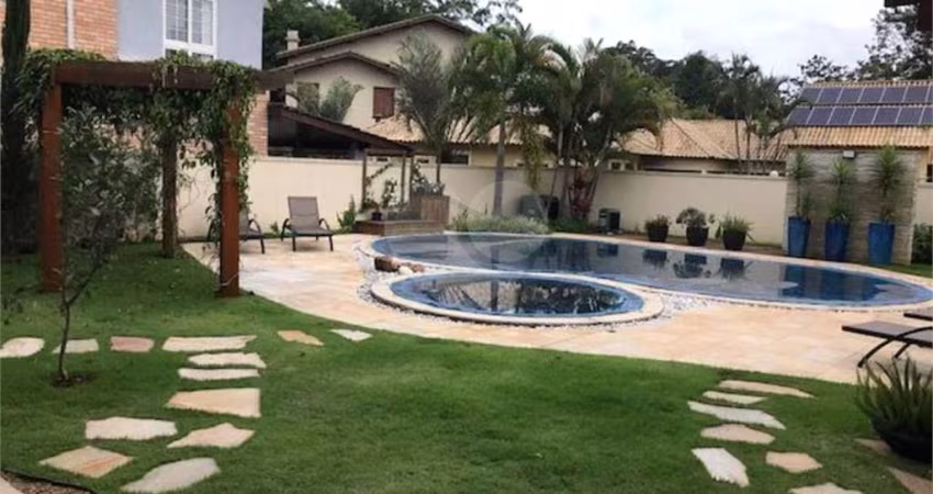Casa de Condôminio Maravilhosa em Aldeia da Serra