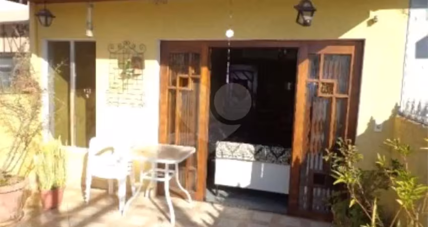 Casa com 2 quartos à venda na Ciro Dos Anjos, Vila Osasco, Osasco