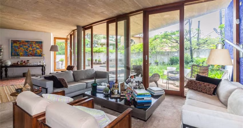 Casa  de 415m de área útil no Jardim Guedala