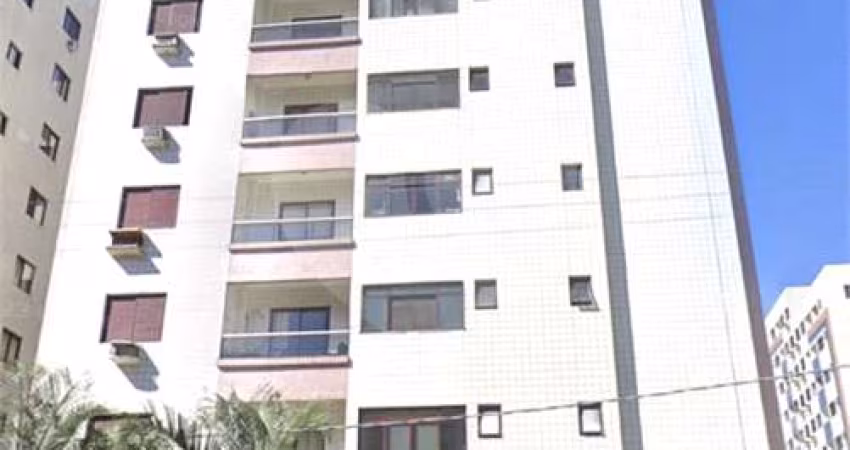 Apto na Vila Tupy com 2 quartos 1 suíte, 1 vaga, sacada, lazer, aceita proposta