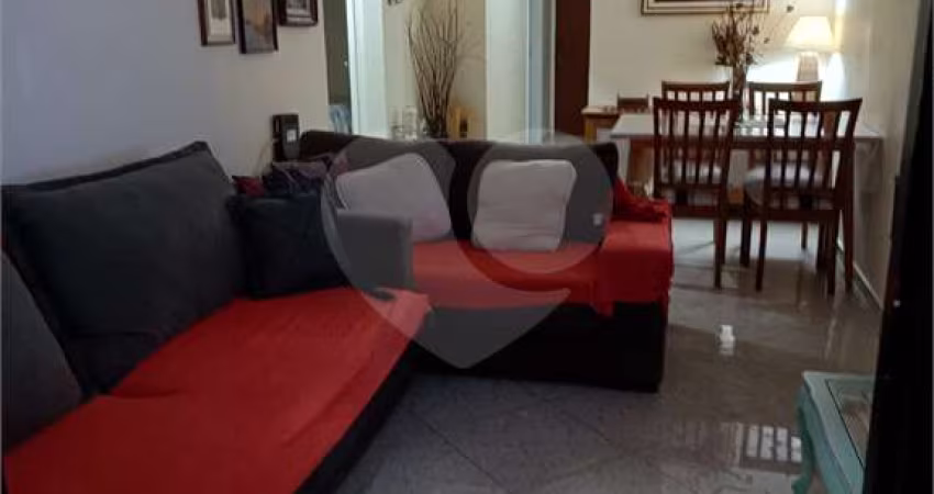 Apartamento 68 m² - 2 quartos sendo 1 suíte, 2 banheiros, 1 vaga de garagem coberta-Guarujá/SP.