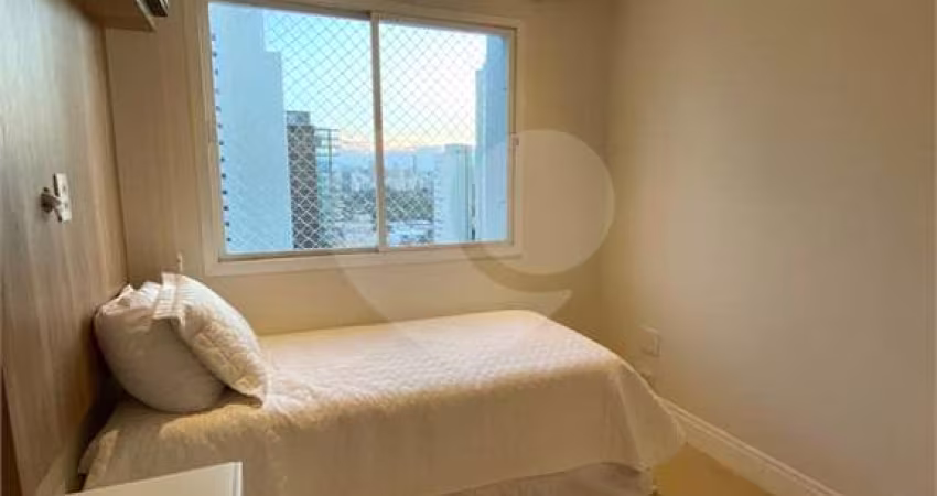 Apartamento à venda no JARDIM PAULISTA com 135 m²