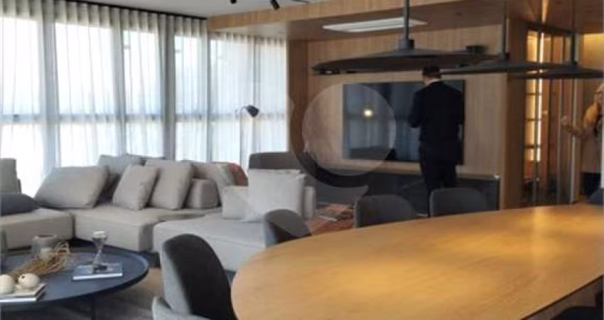 Apartamento novo, mobiliado, a venda no Jardim Paulista