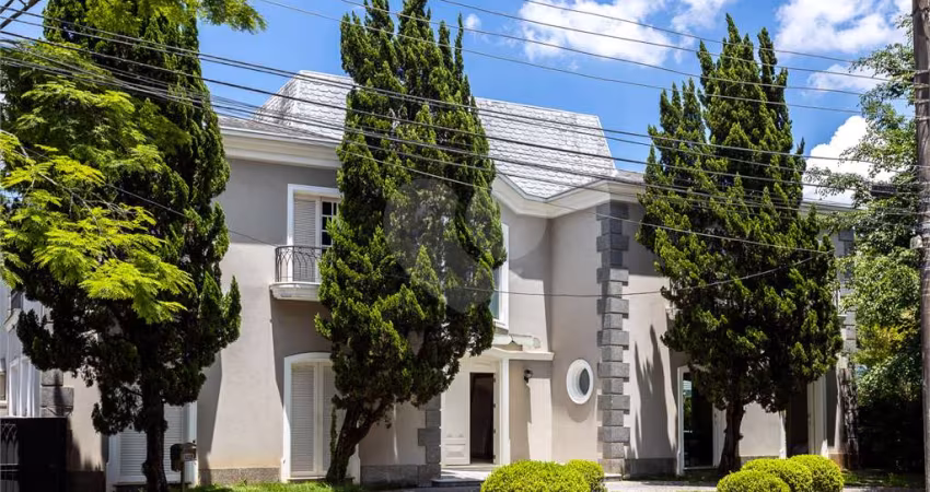 Casa de Luxo à Venda no Alphaville Residencial 0 – 4 Suítes, 1500m² de Terreno, Garagem para 10+ Car