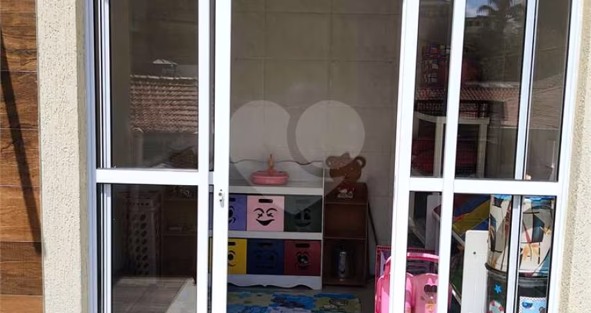 Casa à venda com 2 suítes na Água Fria