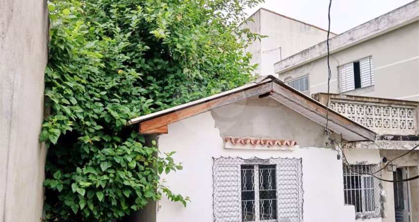 Casa  no Tucuruvi com Potencial para Modernização ou Construção – Aceita Permuta