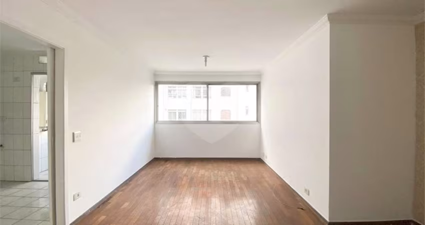 Apartamento na Avenida Braz Leme com 3 dormitórios e 1 vaga de garagem