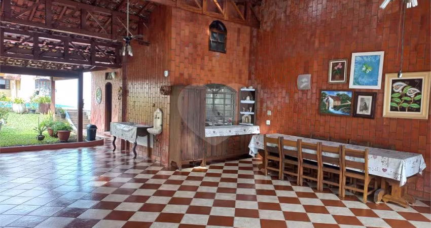Vila Galvão Guarulhos Casa de Alto Padrão a venda com terreno de 500 m² aceita 30% em Permuta!!