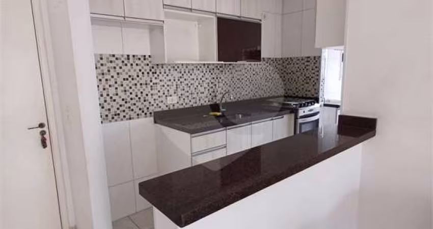 Alugue seu novo lar: Apartamento de 50 m² com 2 dormitórios, cozinha americana, sala e banheiro com