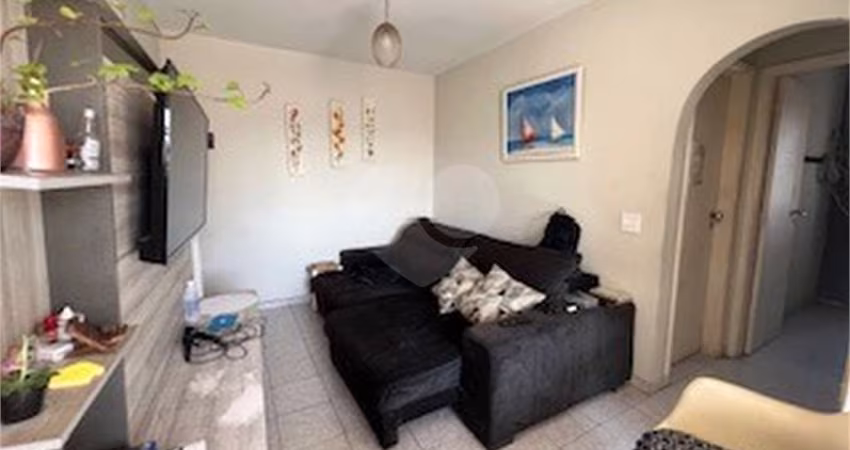 Apartamento VENDA Av. Nova Cantareira 50m2