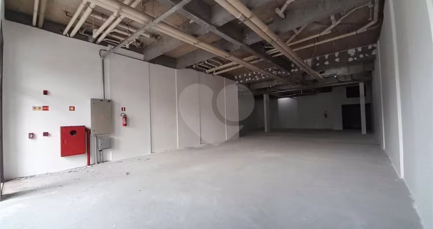 Salão comercial para locação no Ipiranga com 270 metros quadrados e alto fluxo de pedestres