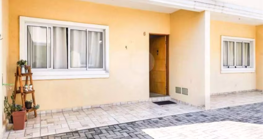 Sobrado em condomínio fechado na Vila Matilde