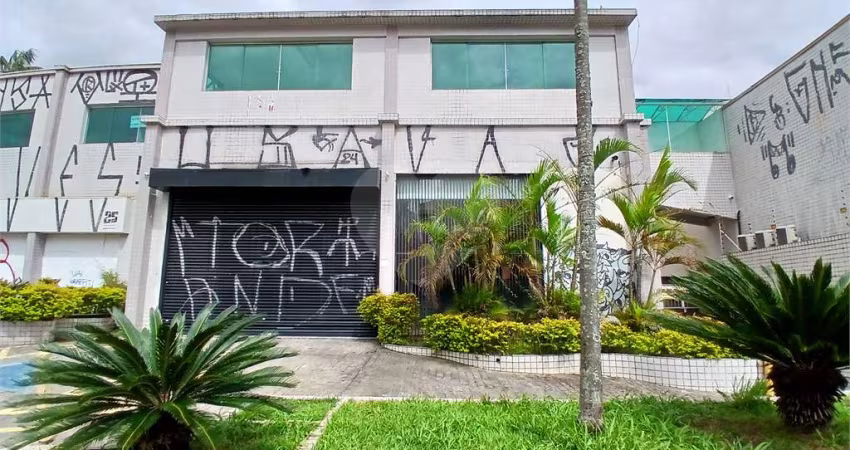 Excelente Prédio comercial No Inicio da Avenida Zumkeller.