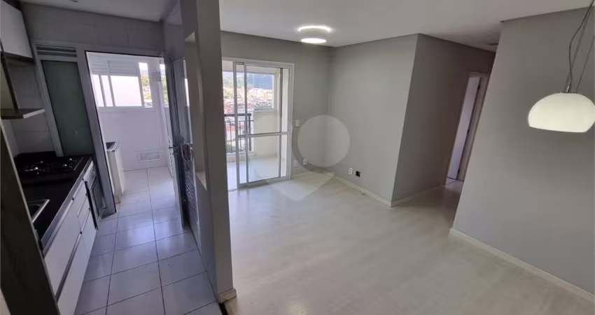 Apartamento para locação  em um condomínio clube.