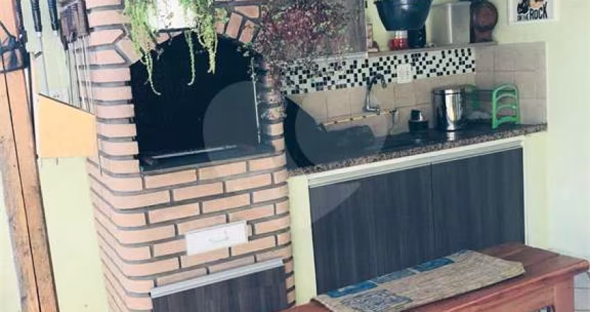 VENDA - Sobrado à Venda - 180m² | 3 Dormitórios |3 Vagas e 3 Suítes em Guarulhos