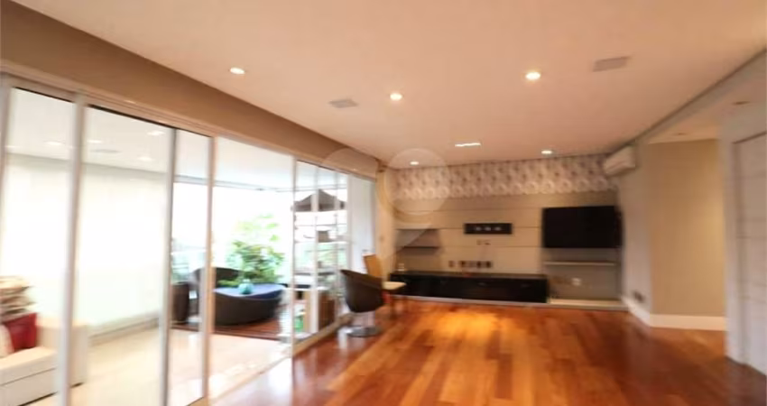 Apartamento-São Paulo-SANTANA | Ref.: REO946060
