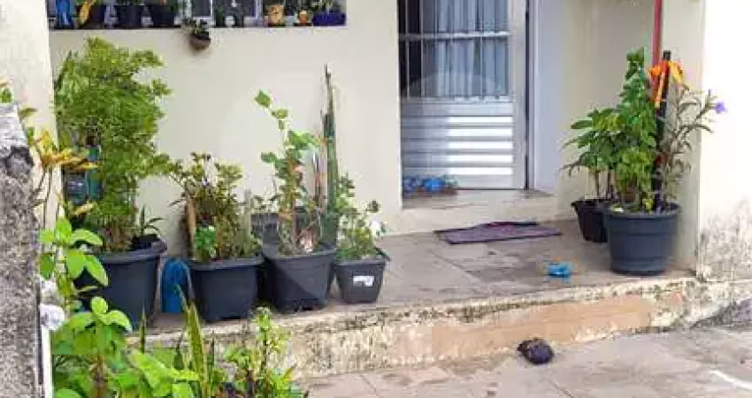 Excelente Casa Térrea à venda com 154 m² e 2 dormitórios por 425 mil reais, VILA GUSTAVO, SÃO PAULO.