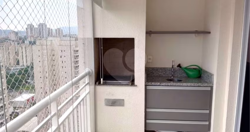 Apartamento de 78 m com 2 dormitórios no bairro do Limão