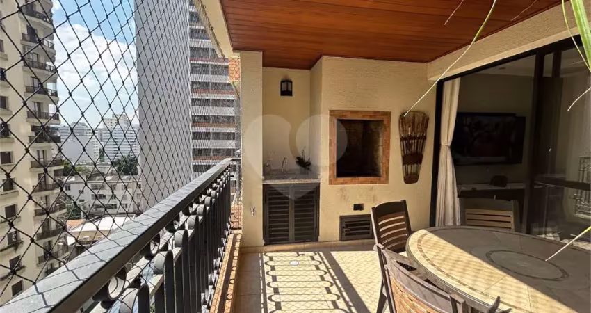 Apartamento com 126m² com 03 suítes e 03 vagas de garagem fixas.