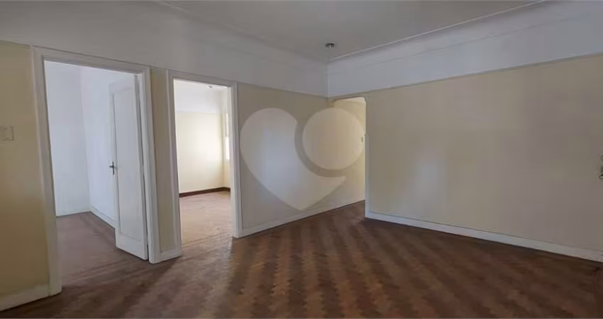 Terreno com 3 Casas em Vila Gustavo – Ideal para Construtores