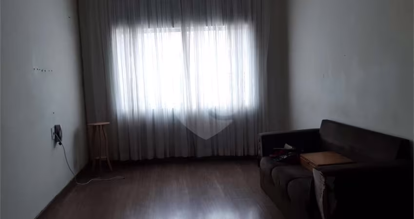 Apartamento de 87m² localizado na avenida principal do bairro de Santana, uma das regiões mais valorizadas da Zona Norte!