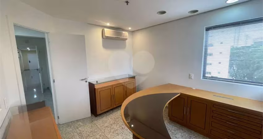 Sala comercial à venda na Rua Voluntários da Pátria, Santana, São Paulo