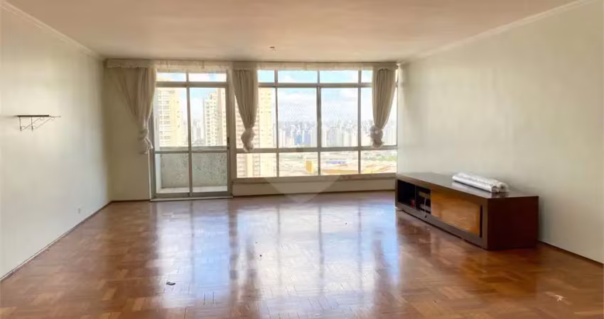 Apartamento com 4 quartos à venda na Avenida Paes de Barros, Mooca, São Paulo