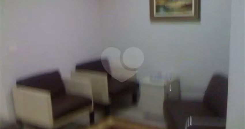 Sala comercial para alugar na Rua Líbero Badaró, Centro, São Paulo