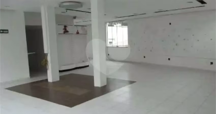 Prédio inteiro à venda ou para locação em água fria - sp