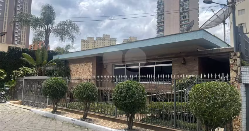 Casa térrea com 7 quartos para locação em vila regente feijó - sp