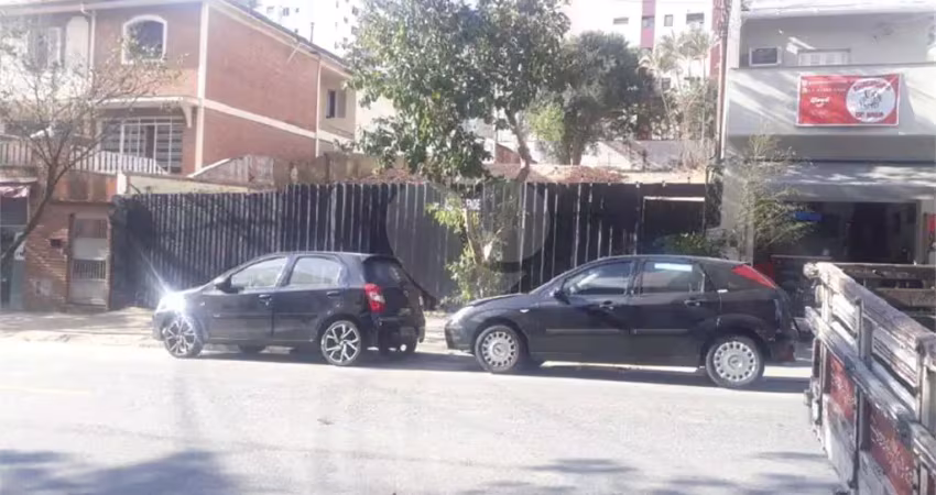 Terreno à venda na Rua Altinópolis, Santana, São Paulo