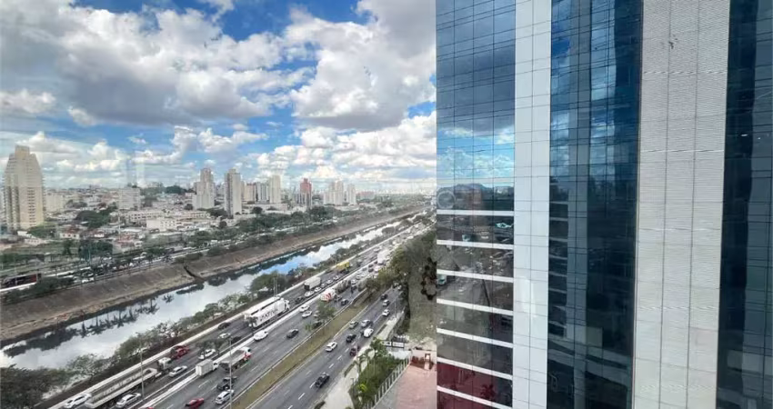 Sala comercial à venda na Presidente Castelo Branco, Bom Retiro, São Paulo